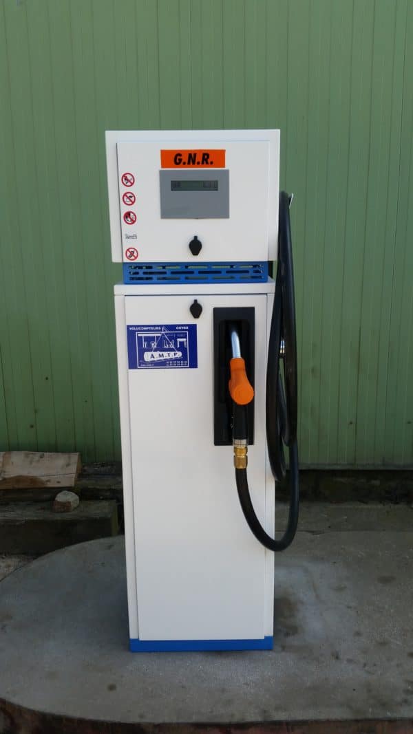 DISTRIBUTEUR À CARBURANT AVEC OU SANS GESTION